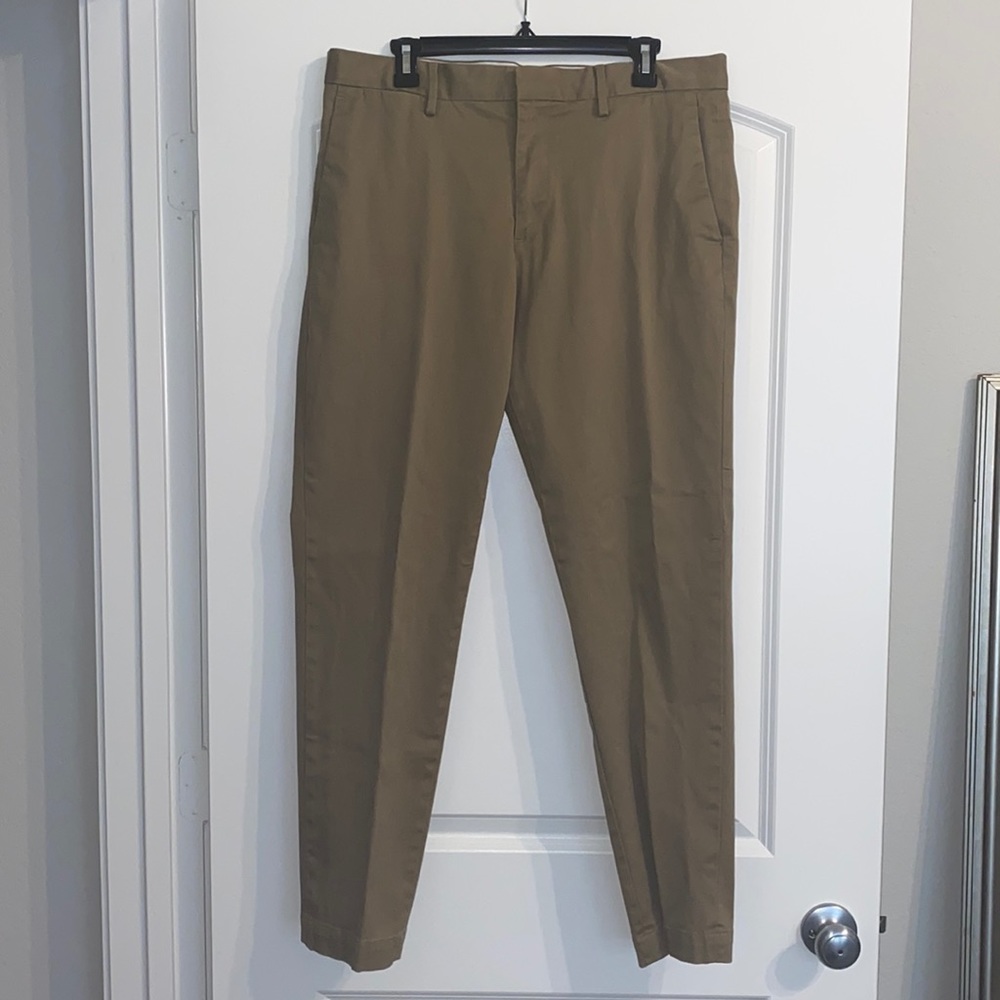 Banana Republic Mason Athletic Tapered Fit Chino